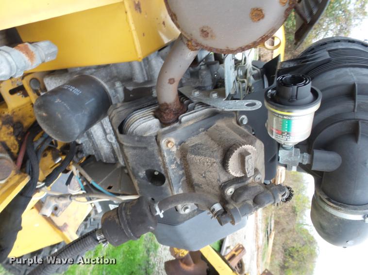 image for item BM9626 Vermeer SC252 stump grinder