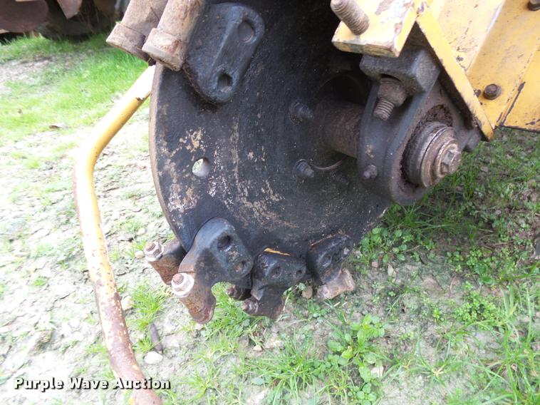 image for item BM9626 Vermeer SC252 stump grinder