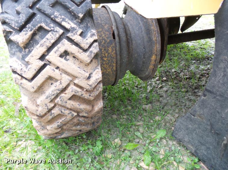 image for item BM9626 Vermeer SC252 stump grinder