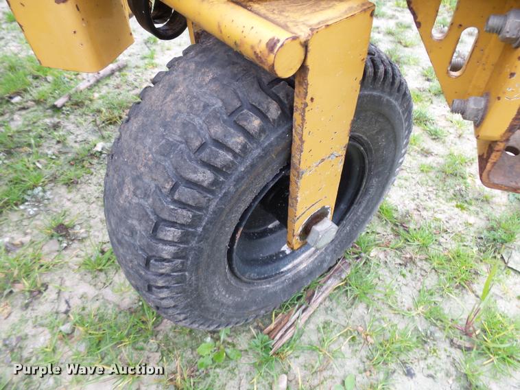 image for item BM9626 Vermeer SC252 stump grinder