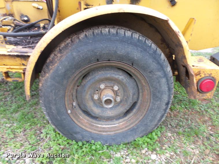 image for item BM9627 Vermeer BC935 wood chipper