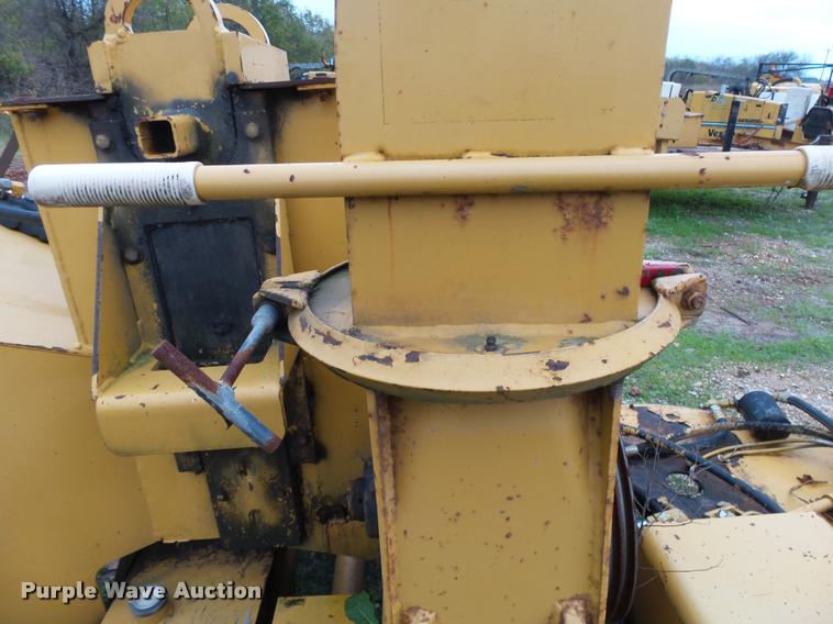 image for item BM9627 Vermeer BC935 wood chipper