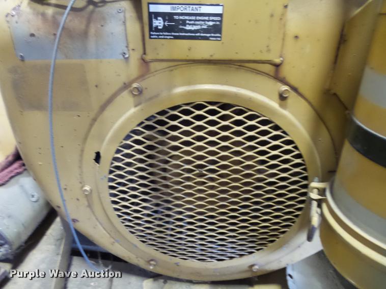 image for item BM9627 Vermeer BC935 wood chipper