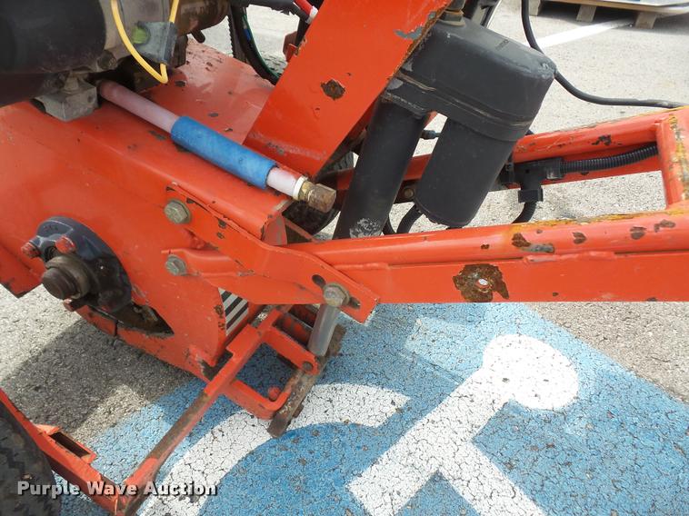 image for item BV9980 2005 Craftco asphalt router