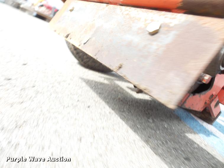 image for item BV9980 2005 Craftco asphalt router