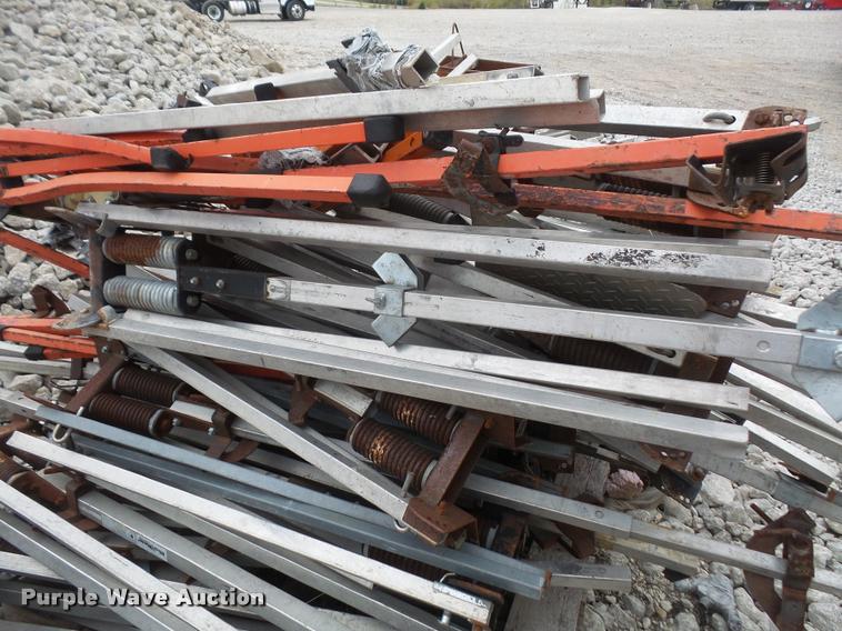 image for item BV9983 Approximately 20 sign stands and construction signs