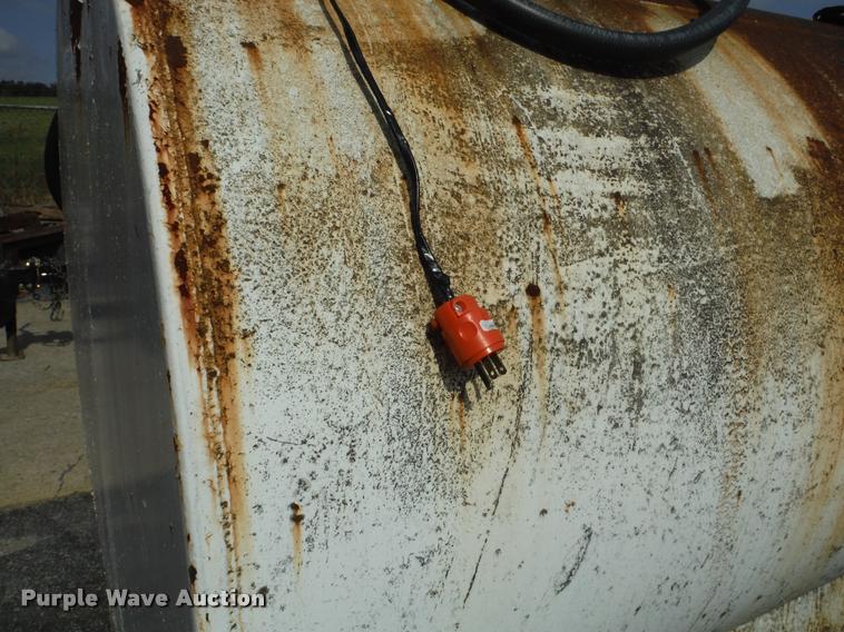 image for item CC9504 1993 fuel tank