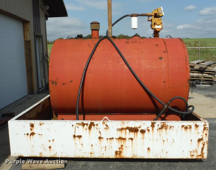 image for item CC9505 1985 fuel tank