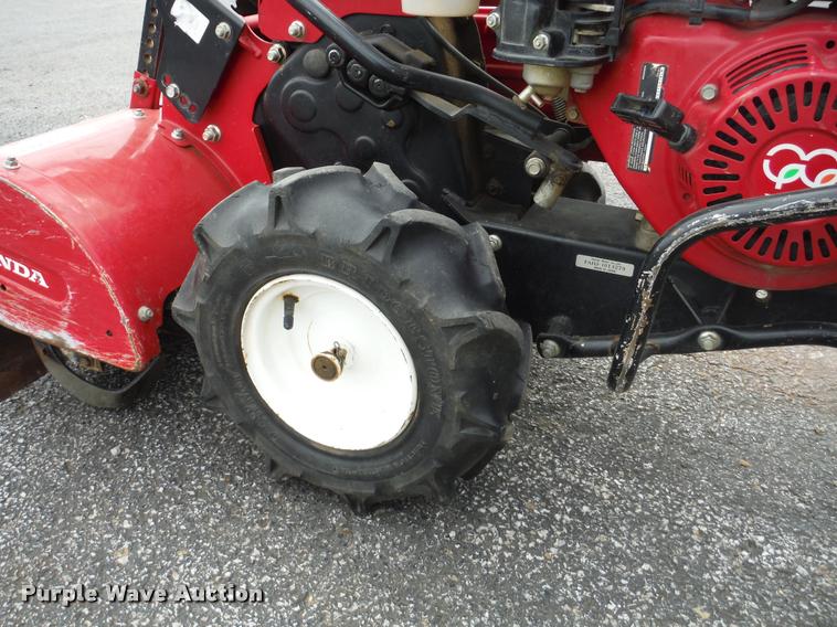 image for item CC9508 2009 Honda FRC800 tiller