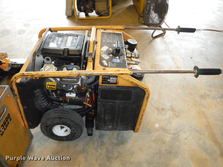 image for item CC9515 2005 Partner K3600 ring saw