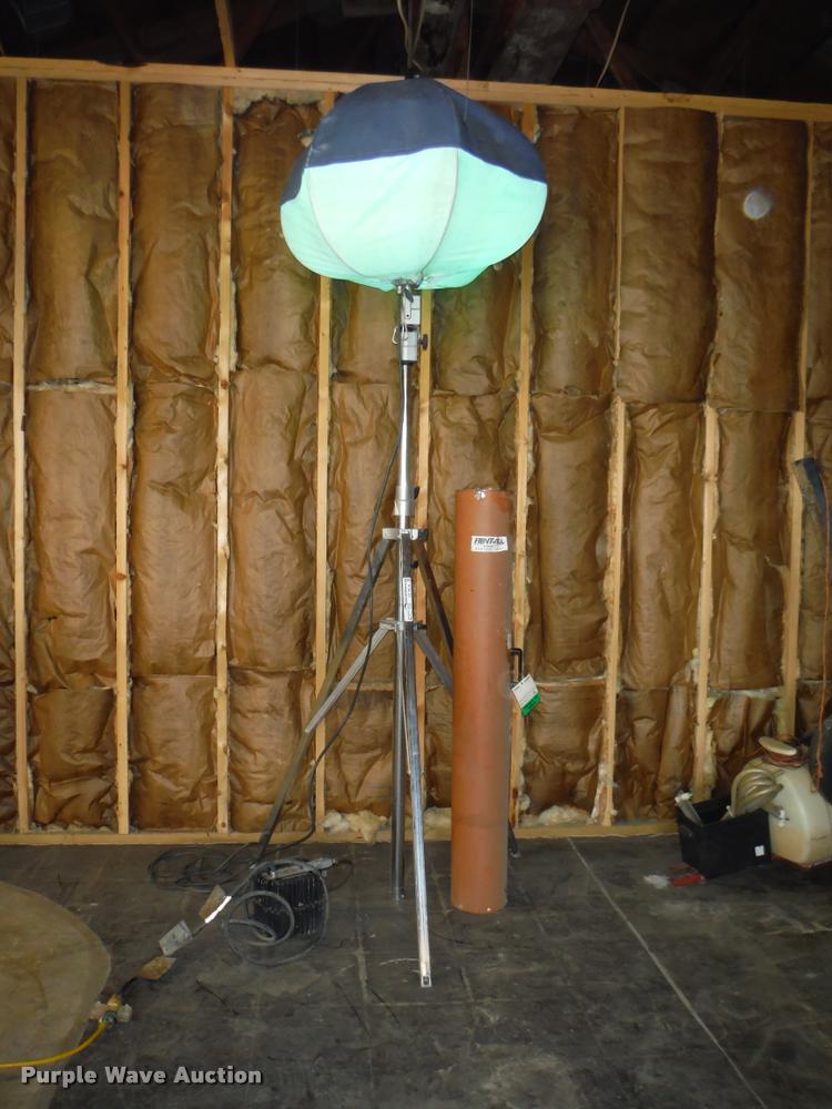 image for item CC9518 2010 Wacker LBA1 balloon light