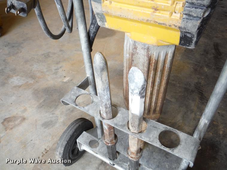 image for item CC9526 2012 Wacker EH27 hammer