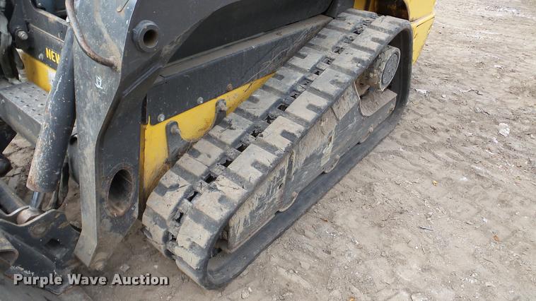image for item DA2875 2011 New Holland C227 skid steer