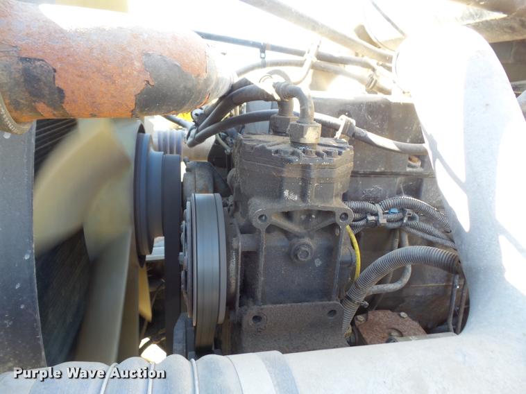 image for item DA3755 1999 Freightliner FLD112 service truck