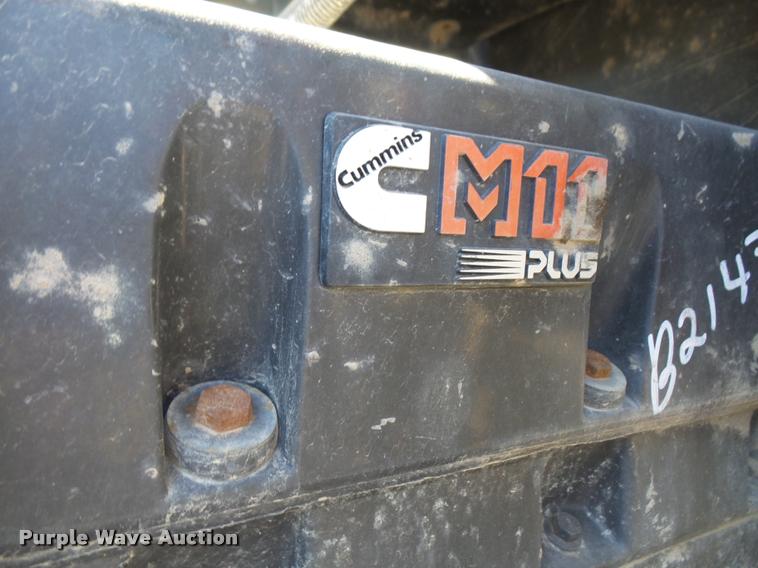 image for item DA3755 1999 Freightliner FLD112 service truck