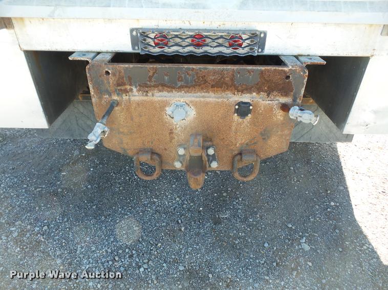 image for item DA3755 1999 Freightliner FLD112 service truck