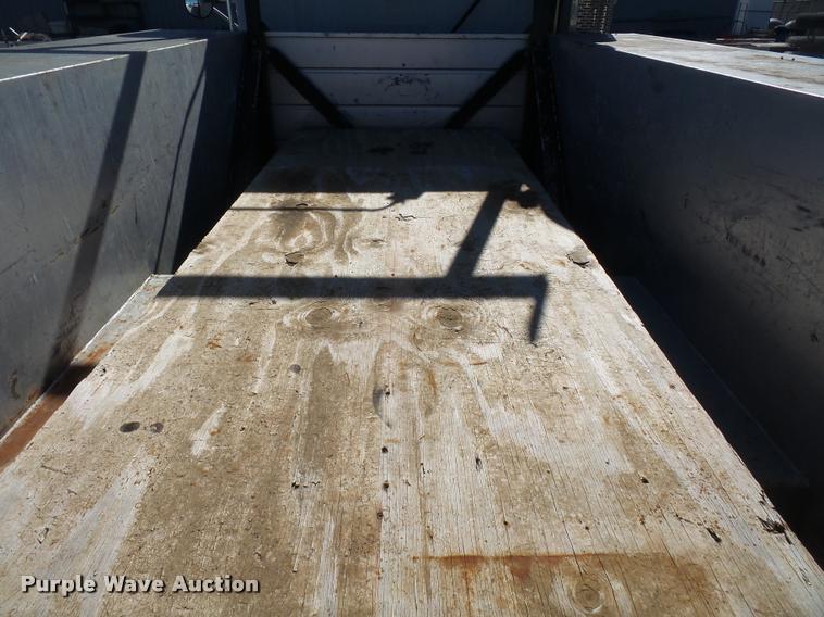 image for item DA3755 1999 Freightliner FLD112 service truck