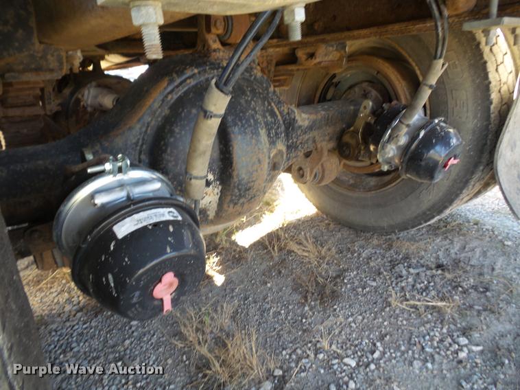 image for item DA3766 1993 Freightliner FLD120SD flatbed truck