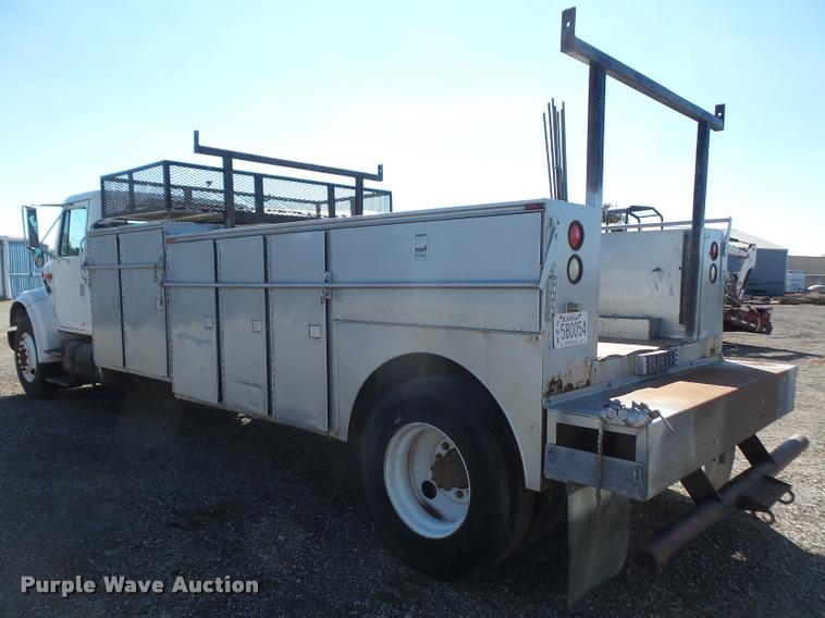image for item DA3768 2000 International 4700 service truck