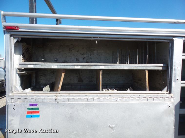 image for item DA3768 2000 International 4700 service truck