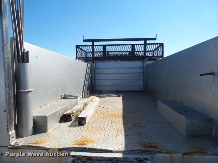 image for item DA3768 2000 International 4700 service truck