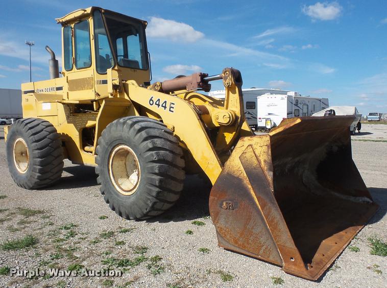 image for item DA3773 1988 John Deere 644E wheel loader
