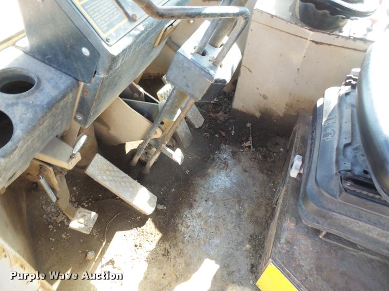 image for item DA3773 1988 John Deere 644E wheel loader