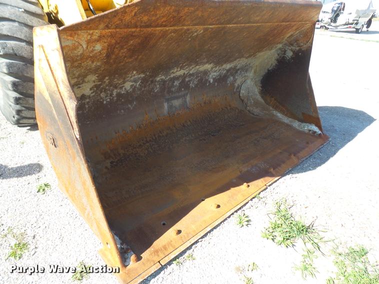 image for item DA3773 1988 John Deere 644E wheel loader