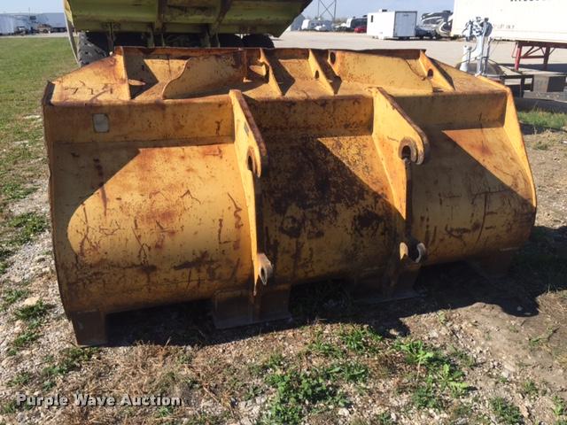 image for item DA3773 1988 John Deere 644E wheel loader