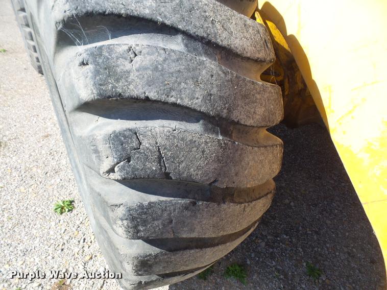 image for item DA3773 1988 John Deere 644E wheel loader