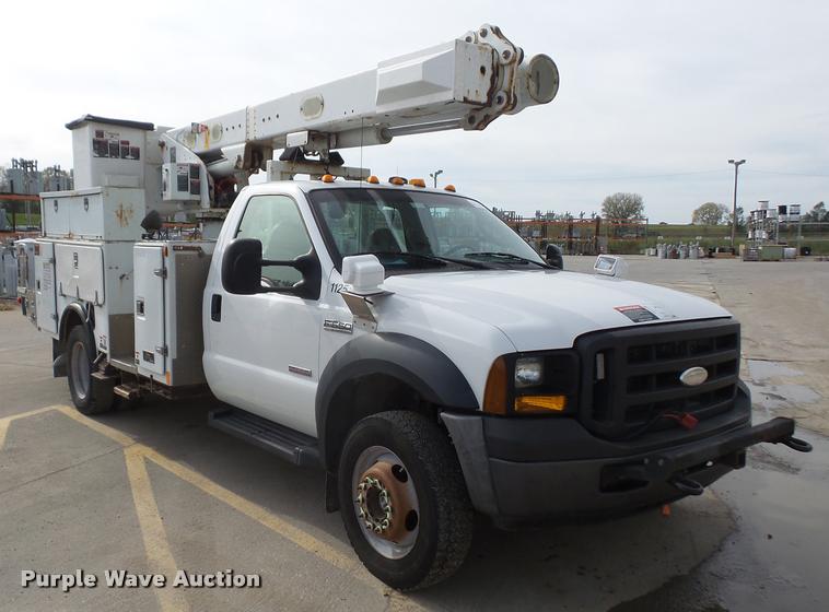 image for item DA3822 2007 Ford F550 bucket truck