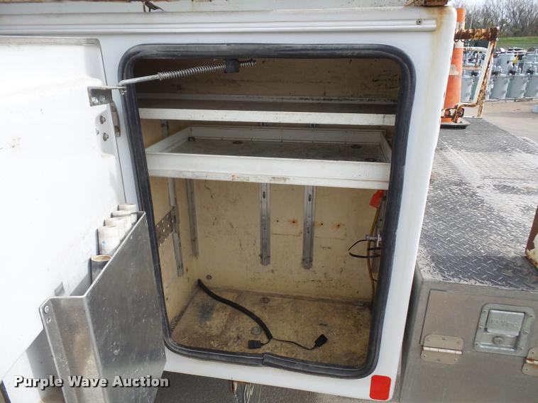 image for item DA3822 2007 Ford F550 bucket truck