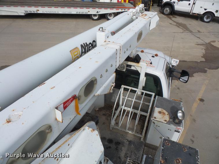 image for item DA3822 2007 Ford F550 bucket truck