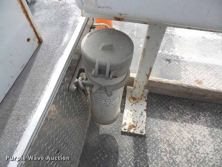 image for item DA3822 2007 Ford F550 bucket truck