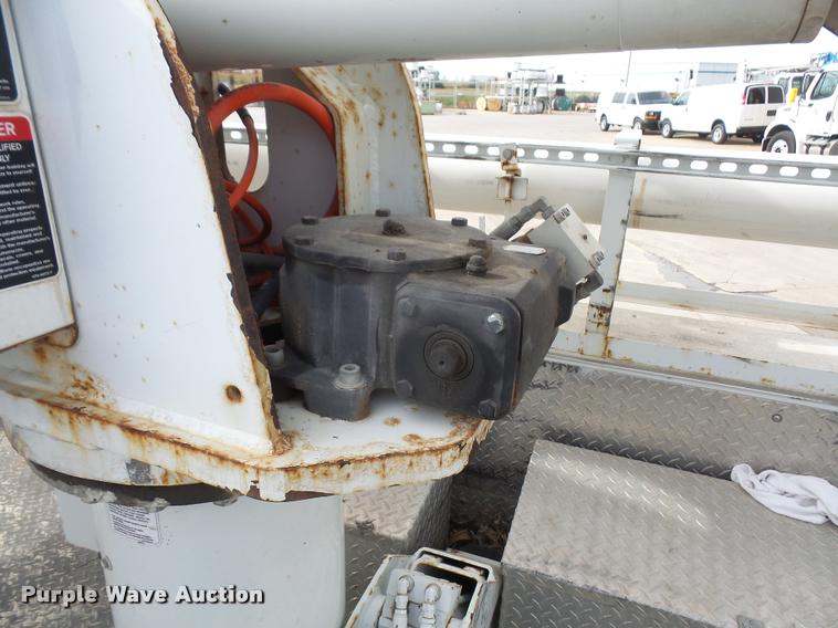 image for item DA3822 2007 Ford F550 bucket truck