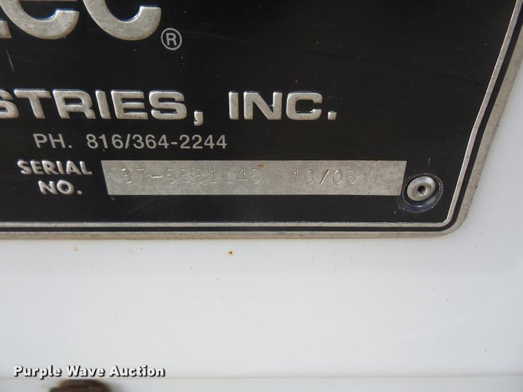 image for item DA3822 2007 Ford F550 bucket truck