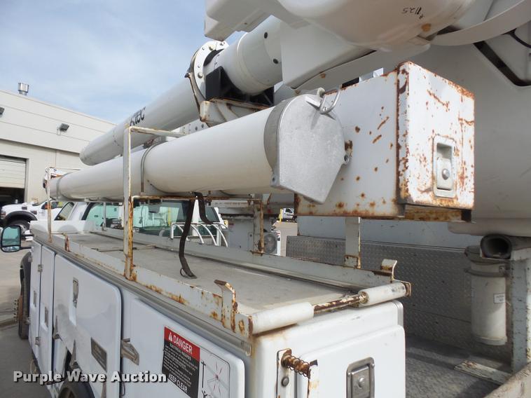image for item DA3822 2007 Ford F550 bucket truck