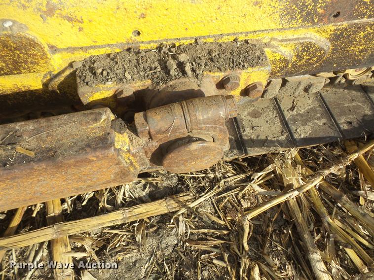 image for item DA3903 1988 John Deere 750B LT dozer