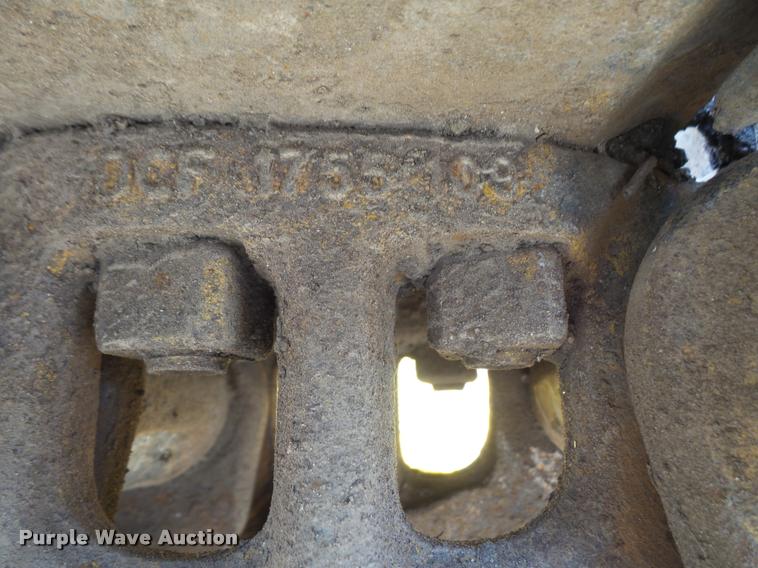 image for item DA3903 1988 John Deere 750B LT dozer