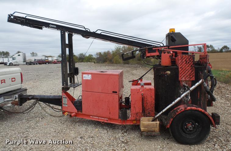 image for item DA3917 2003 Craftco Super Shot SS125 pot hole patcher