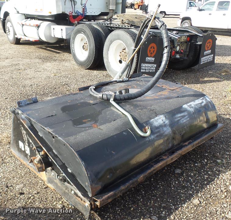 image for item DA4252 Bobcat Sweeper bucket