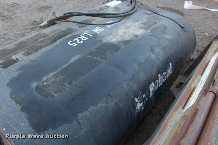 image for item DA4274 2007 Bobcat Sweeper broom