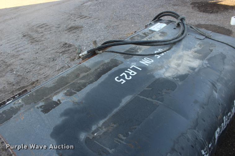 image for item DA4274 2007 Bobcat Sweeper broom