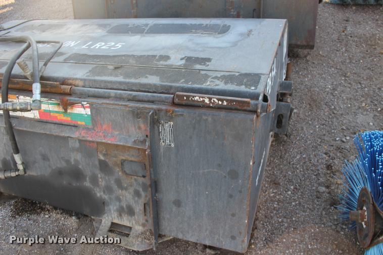 image for item DA4274 2007 Bobcat Sweeper broom