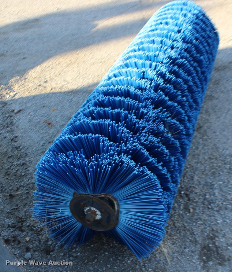 image for item DA4274 2007 Bobcat Sweeper broom