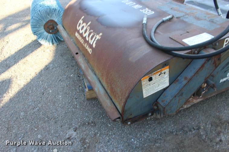 image for item DA4275 Bobcat Sweeper broom