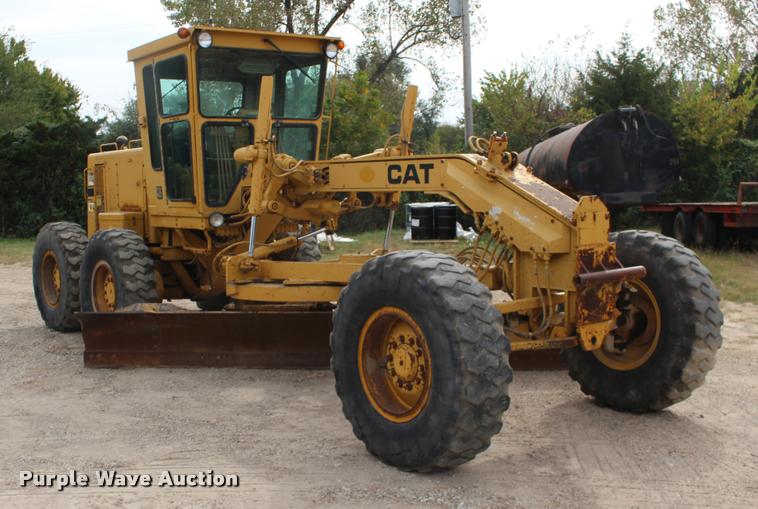 image for item DA4290 1988 Caterpillar 120G motor grader