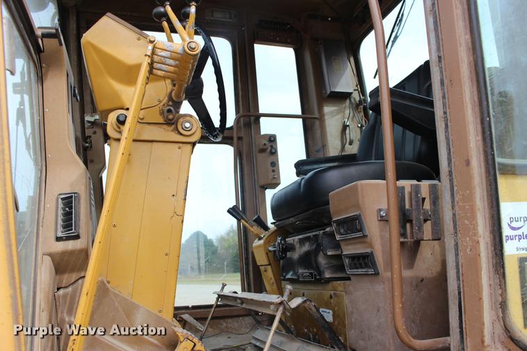 image for item DA4290 1988 Caterpillar 120G motor grader