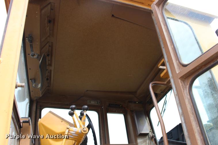 image for item DA4290 1988 Caterpillar 120G motor grader