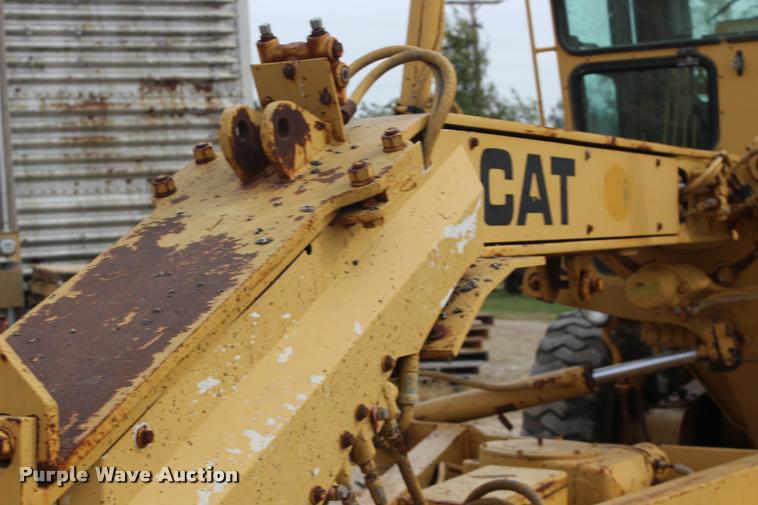 image for item DA4290 1988 Caterpillar 120G motor grader